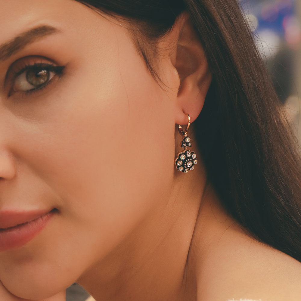 Özel Tasarım Küpe 14 Ayar Altın Çiçek Form Taşlı Küpe