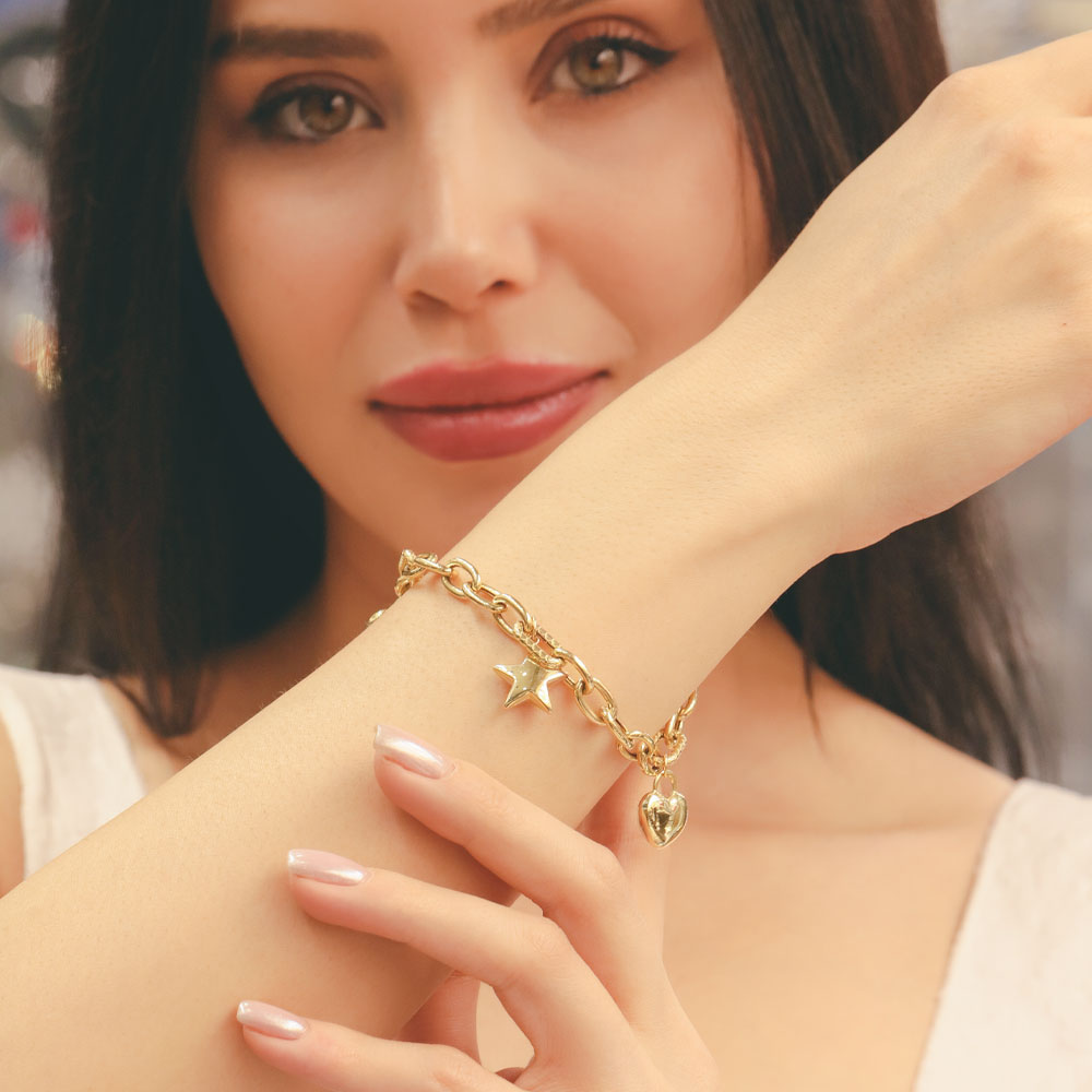 Figürlü Bileklik 14 Ayar Altın Kalp ve Yıldız Figürlü Bileklik